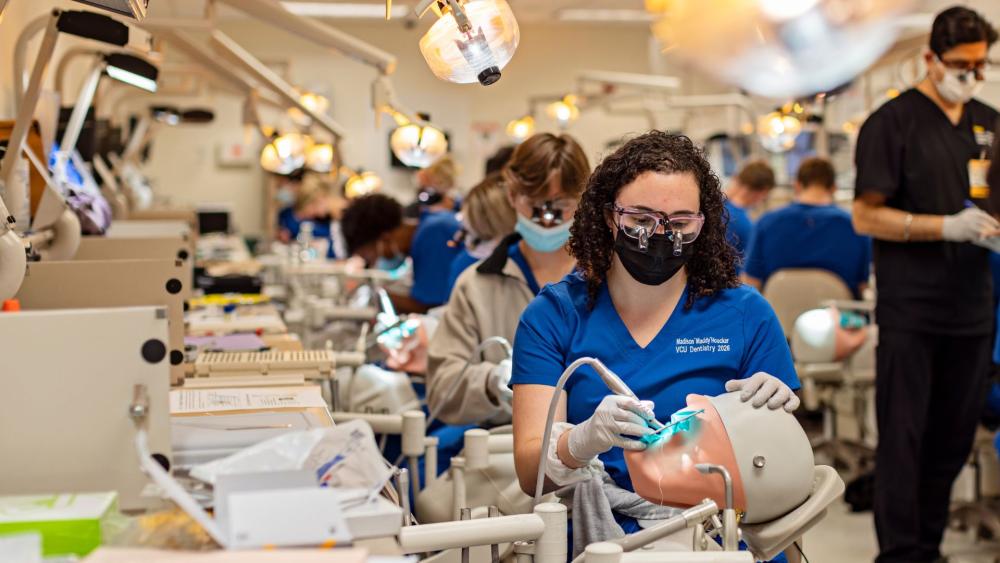 Dentistry Establishes LargestEver Scholarship Medical College of